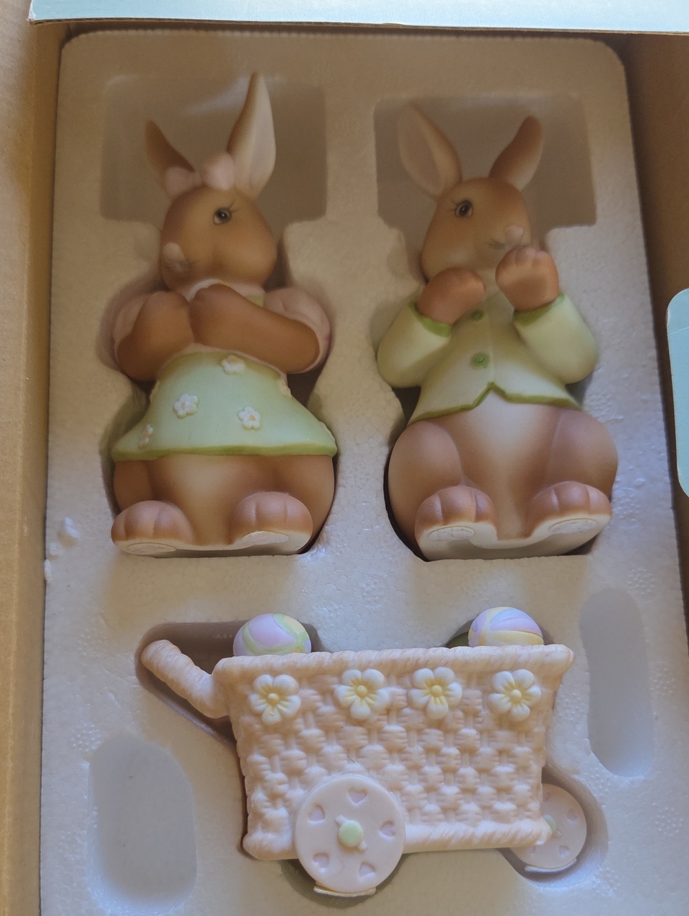 PartyLite Pastel Bunny Pair with Floral Easter Cart